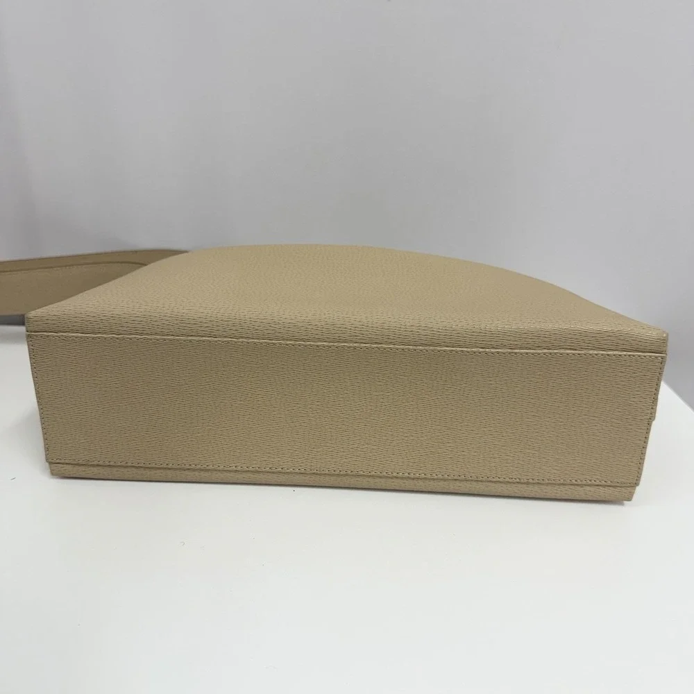 Vintage Salvatore Ferragamo Leather Purse Khaki Beige NWT $495.00 Gazzella